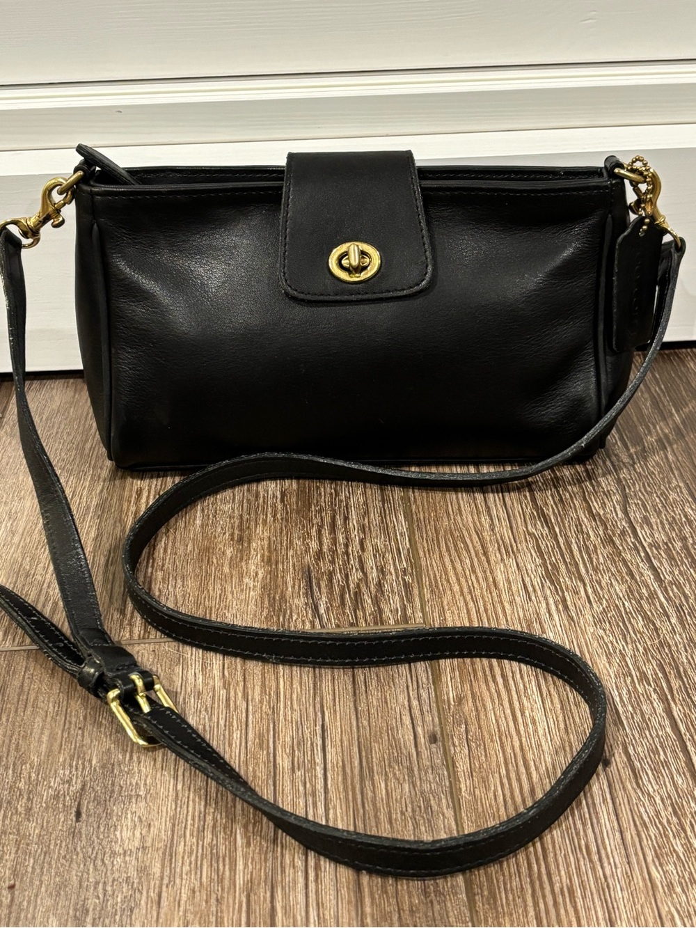Vintage Coach Legacy Demi Turnlock Crossbody Bag (Style #9154)